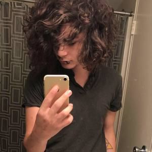 Meet your Posher, Justin